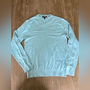 Men’s Banana Republic V-neck Sweater Size Medium
